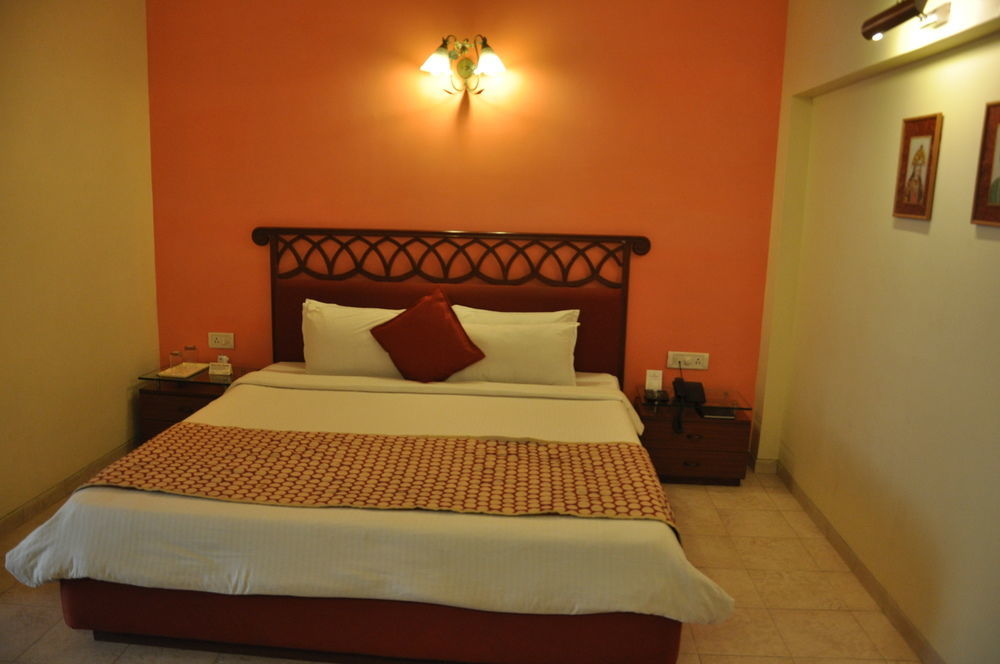 Grand Heritage Narmada Jacksons Jabalpur Exterior foto