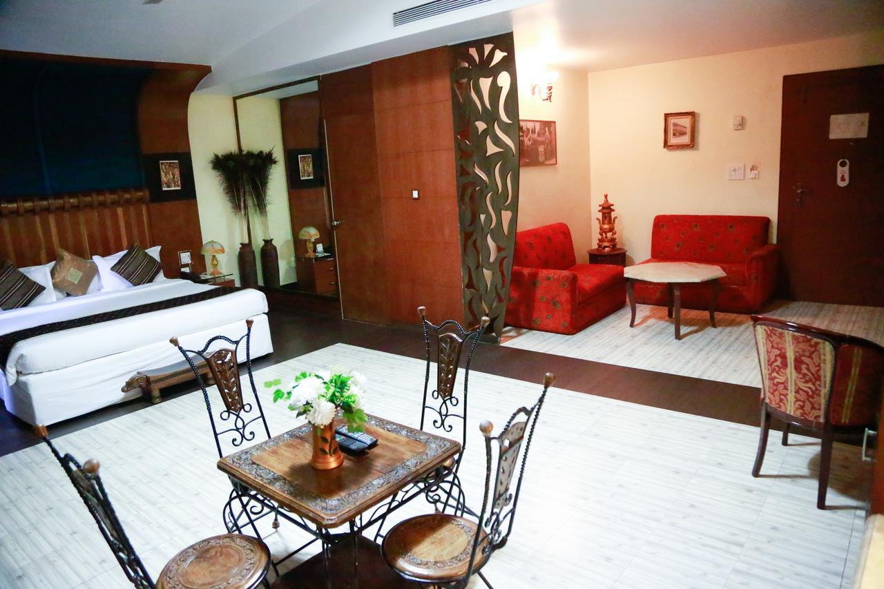 Grand Heritage Narmada Jacksons Jabalpur Exterior foto